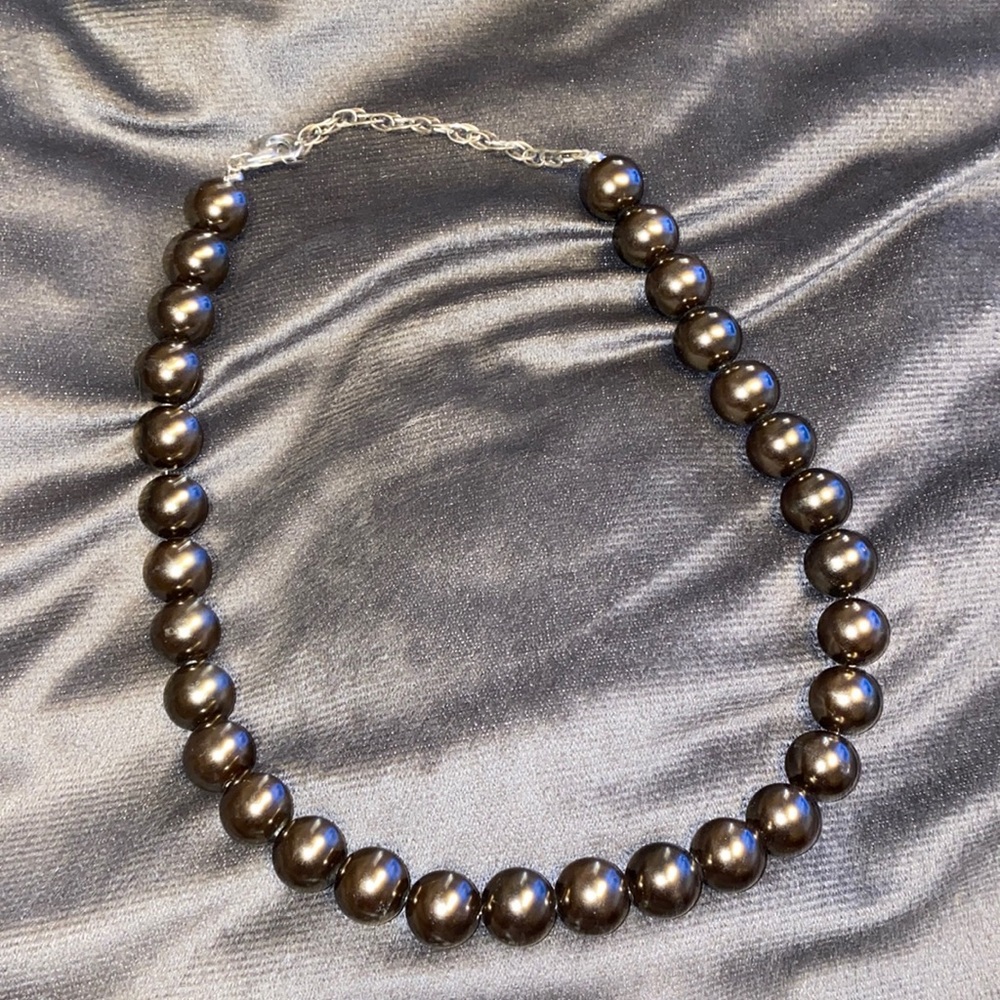 🌟Grey beaded necklace!
